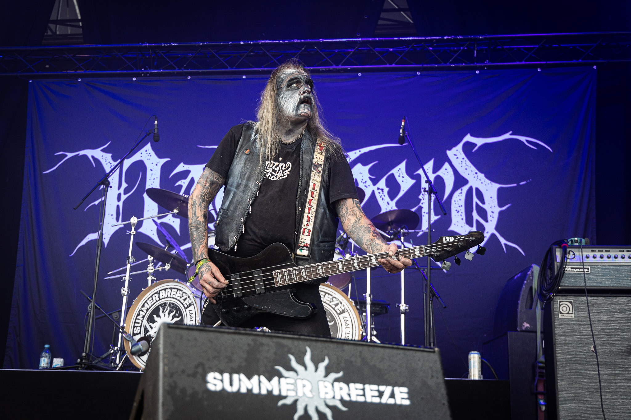 Bild vom Liveauftritt der Band Nattverd beim Summer Breeze 2025