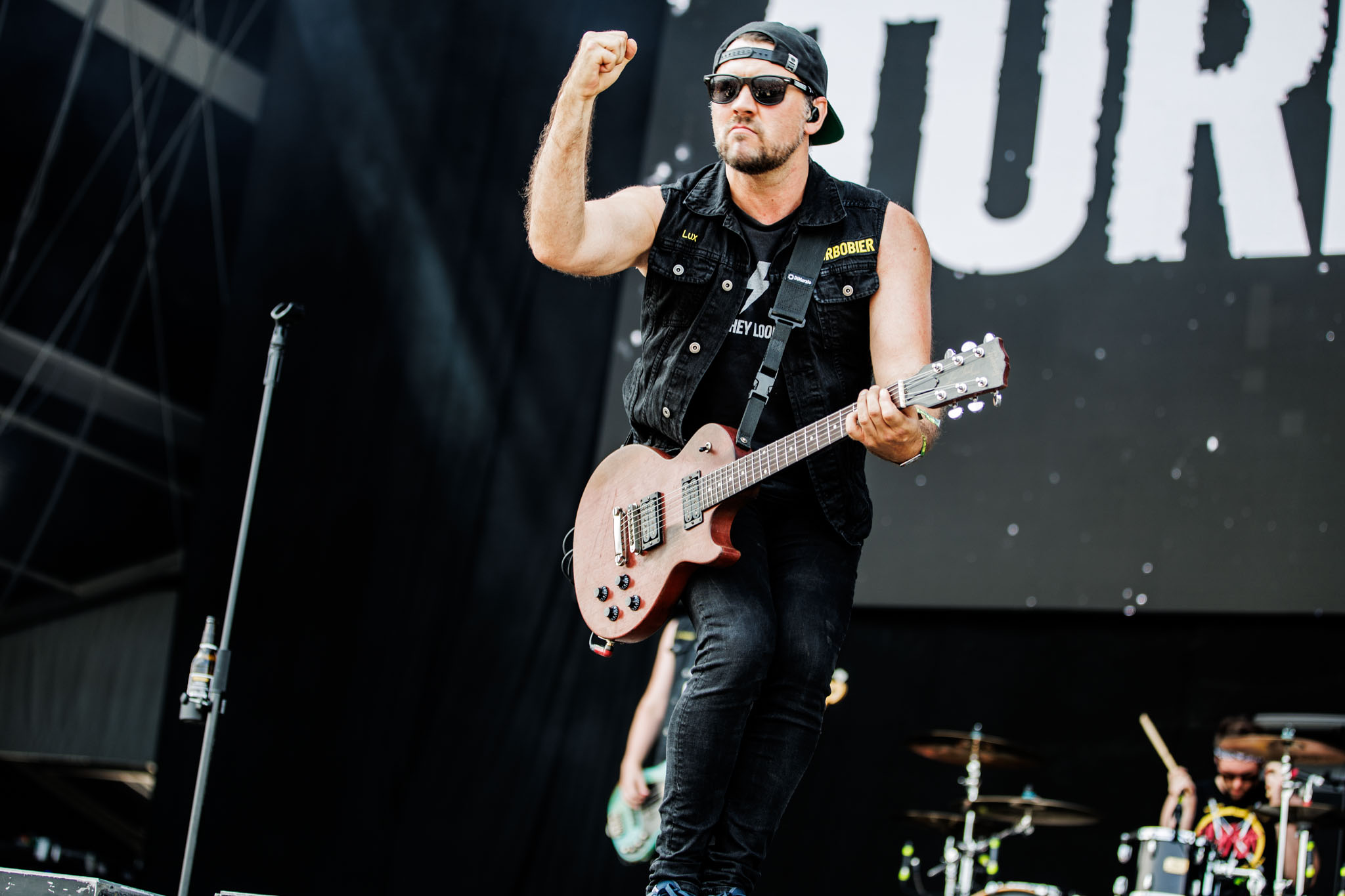 Bild vom Liveauftritt der Band Turbobier beim Summer Breeze 2025