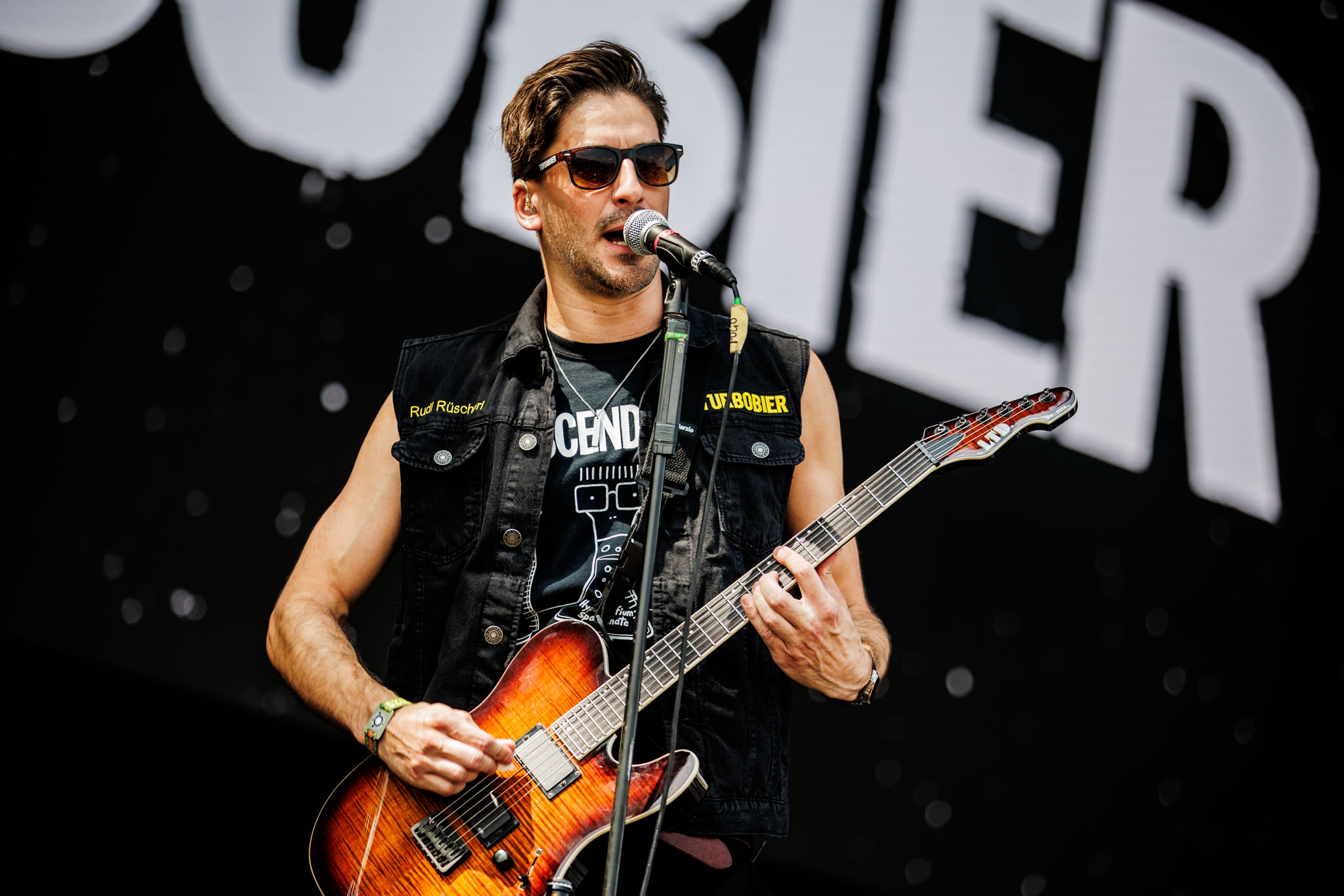 Bild vom Liveauftritt der Band Turbobier beim Summer Breeze 2025