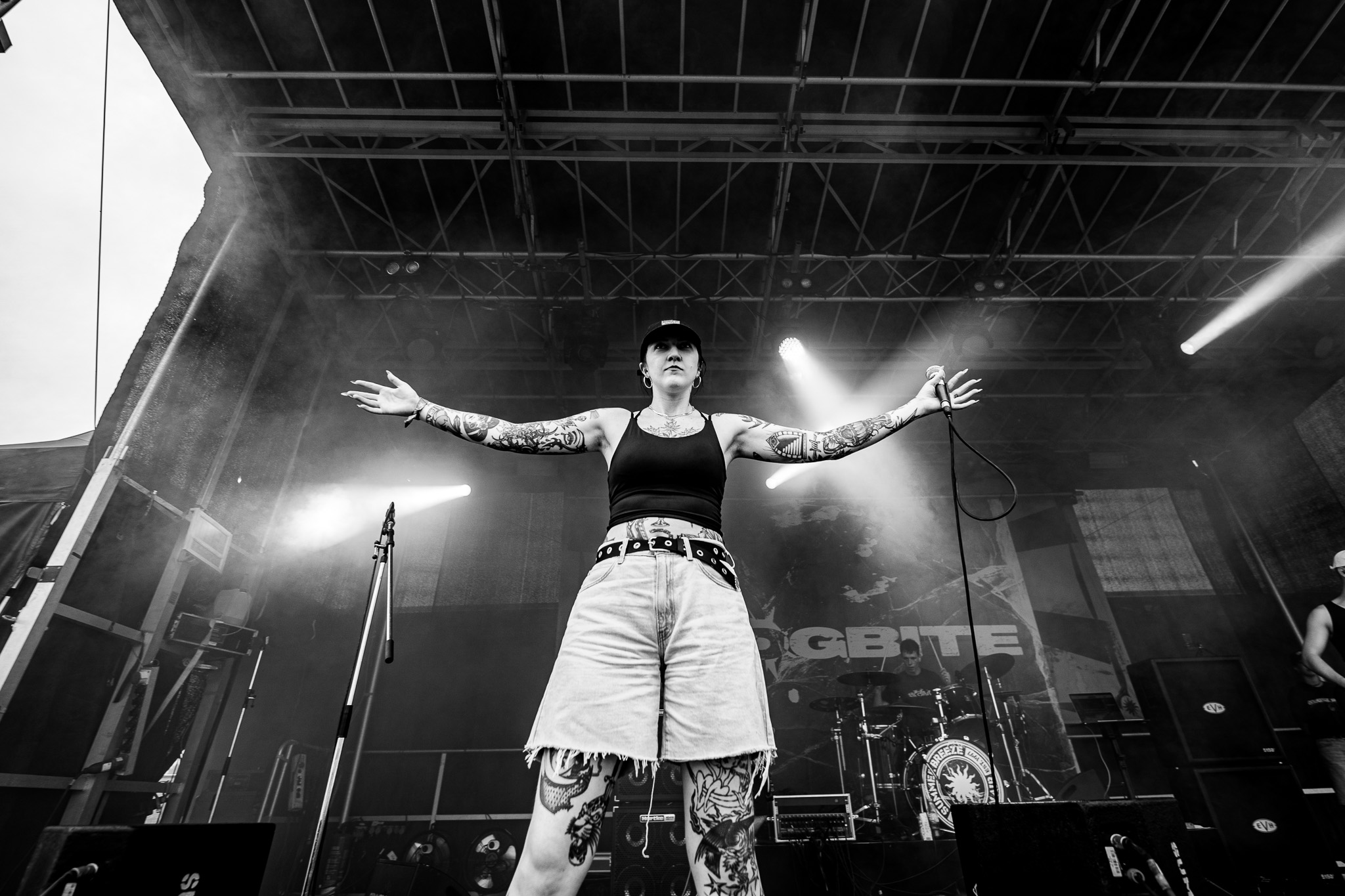 Bild vom Liveauftritt der Band Dogbite beim Summer Breeze 2025