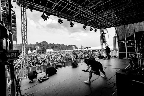 Bild vom Liveauftritt der Band Throatcut beim Summer Breeze 2025