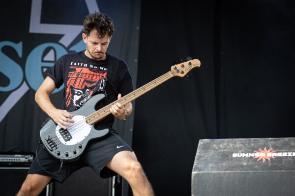 Bild vom Liveauftritt der Band Downset beim Summer Breeze 2025