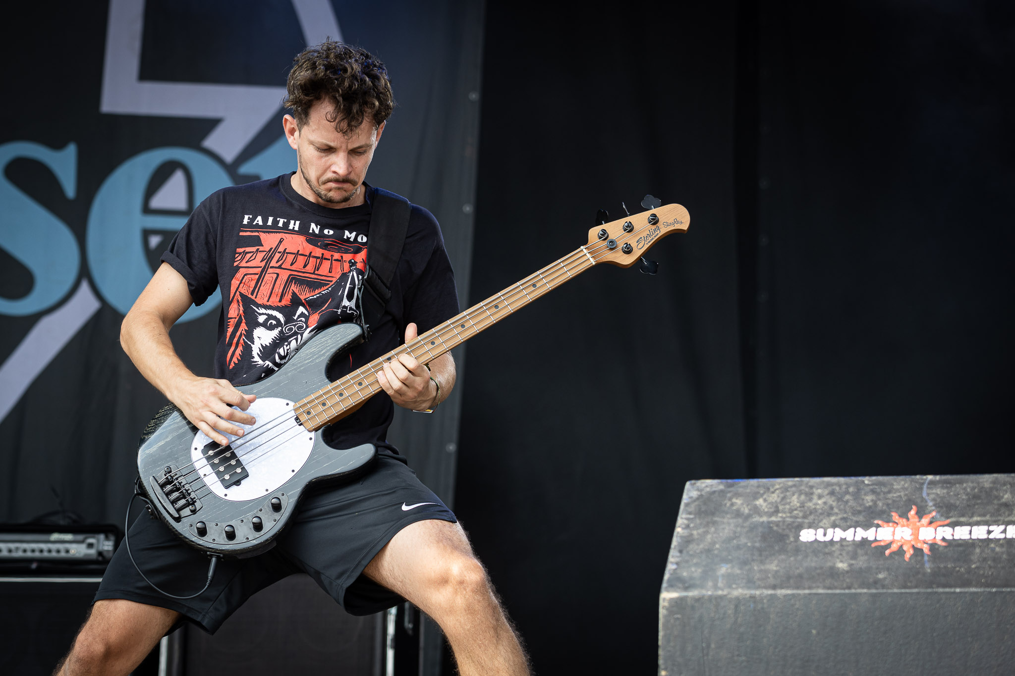 Bild vom Liveauftritt der Band Downset beim Summer Breeze 2025