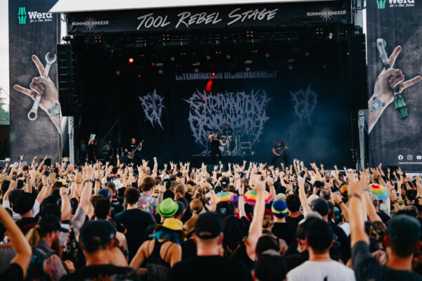 Bild vom Liveauftritt der Band Extermination Dismemberment beim Summer Breeze 2025