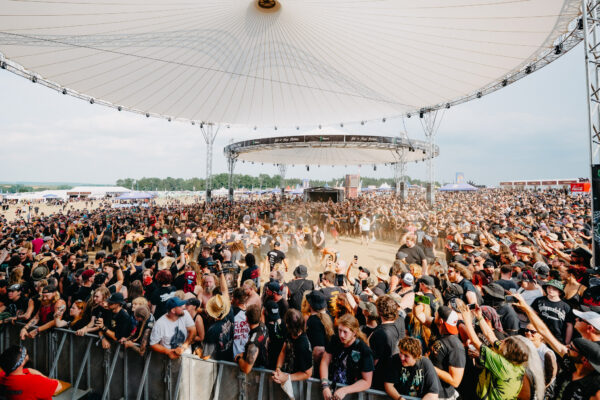 Bild vom Liveauftritt der Band Extermination Dismemberment beim Summer Breeze 2025
