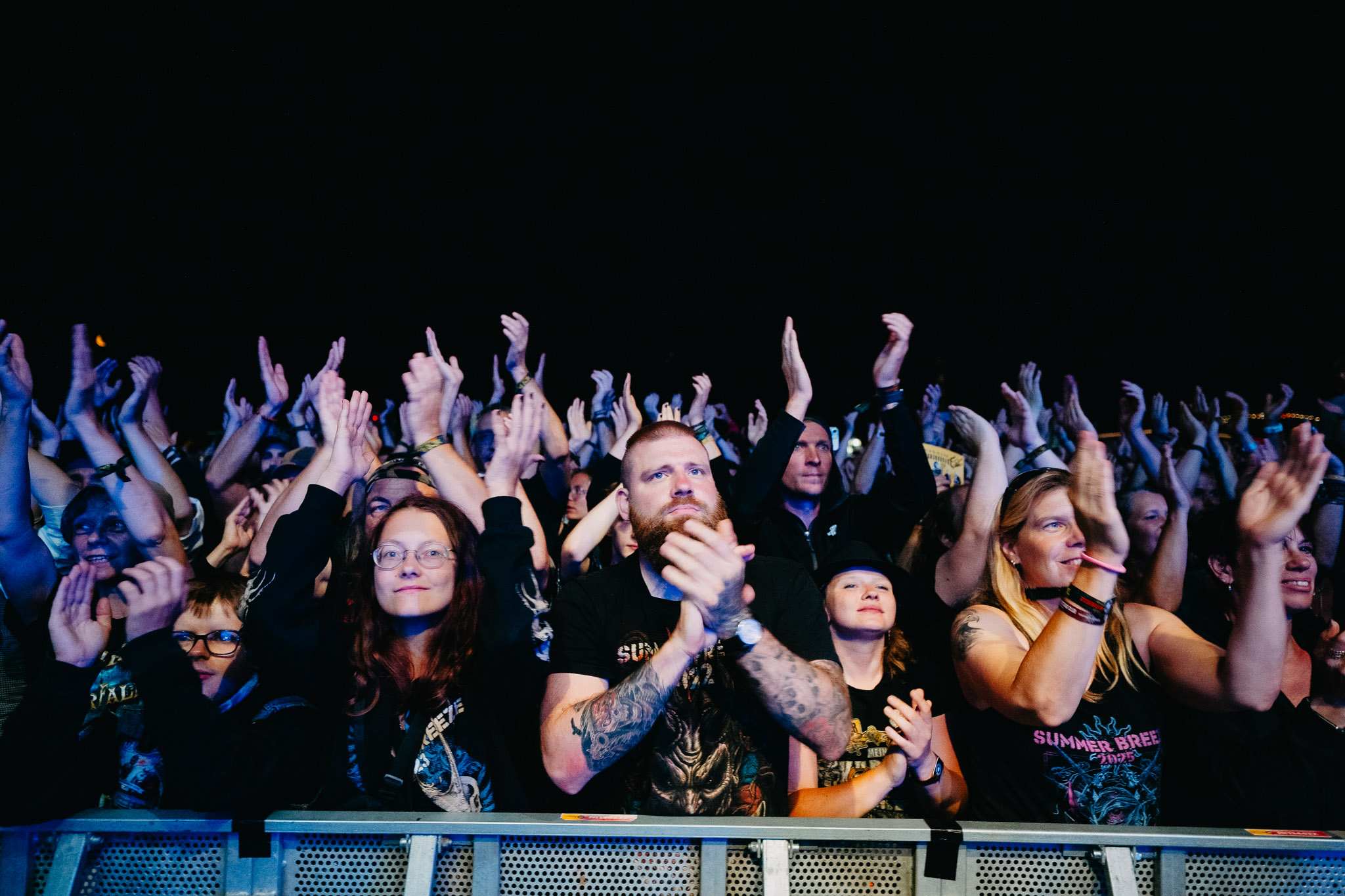 Bild vom Liveauftritt der Band Kissin´ Dynamite beim Summer Breeze 2025