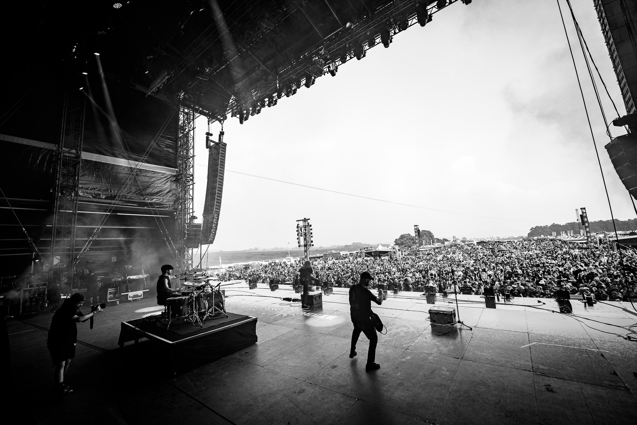 Bild vom Liveauftritt der Band Fit for a King beim Summer Breeze 2025