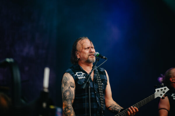 Bild vom Liveauftritt der Band Omnium Gatherum beim Summer Breeze 2025
