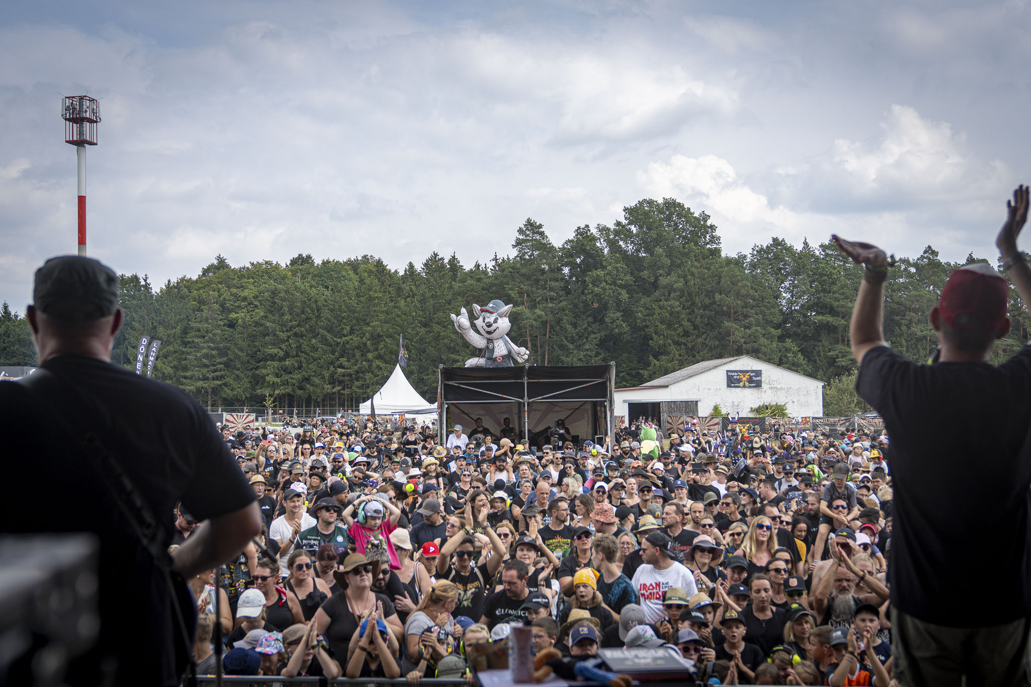 Bild vom Liveauftritt der Band Randale beim Summer Breeze 2025