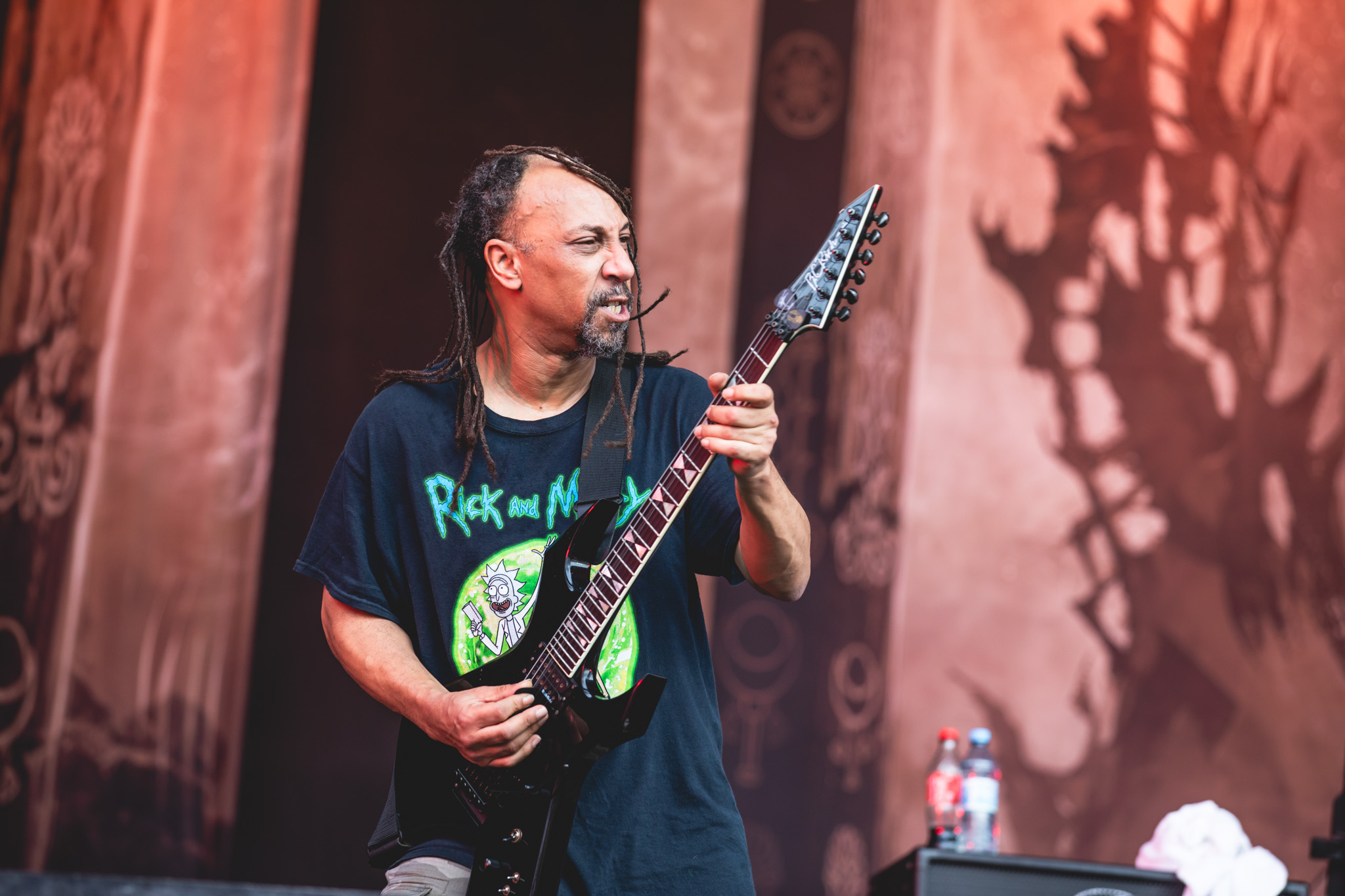 Bild vom Liveauftritt der Band Suffocation beim Summer Breeze 2025