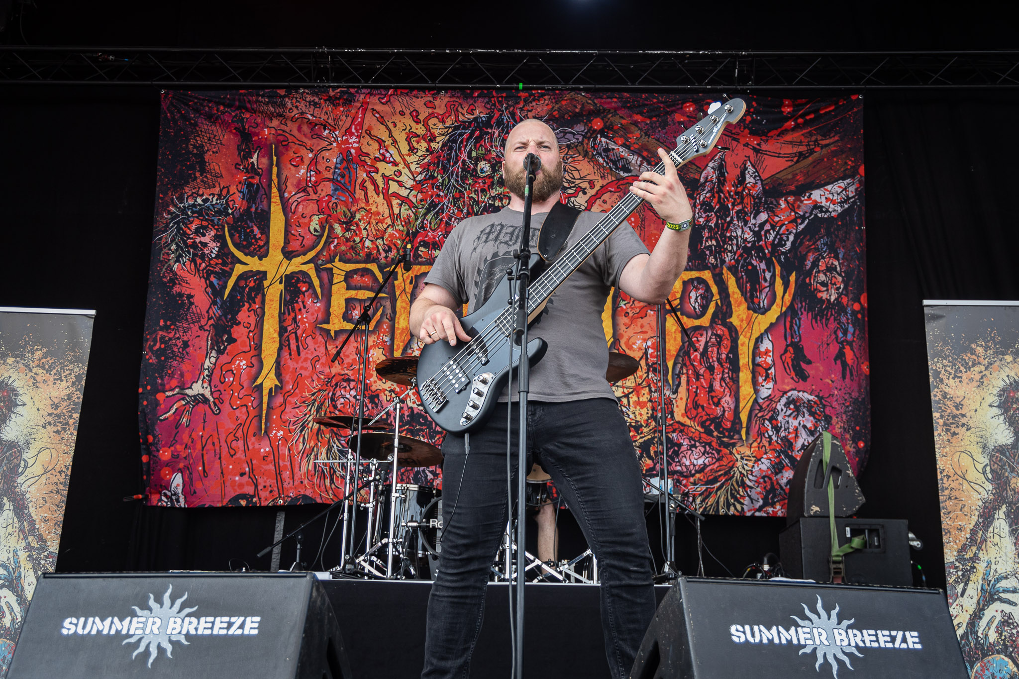 Bild vom Liveauftritt der Band Terrorpy beim Summer Breeze 2025