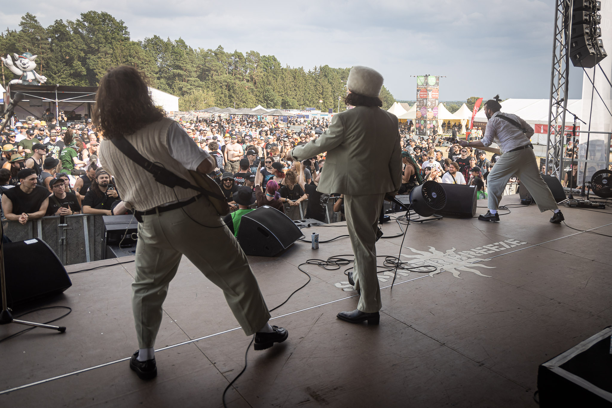 Bild vom Liveauftritt der Band Vianova beim Summer Breeze 2025