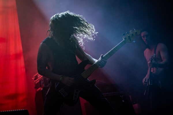 Bild vom Liveauftritt der Band Warbringer beim Summer Breeze 2025
