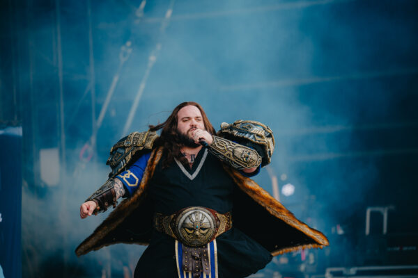 Bild vom Liveauftritt der Band Wind Rose beim Summer Breeze 2025