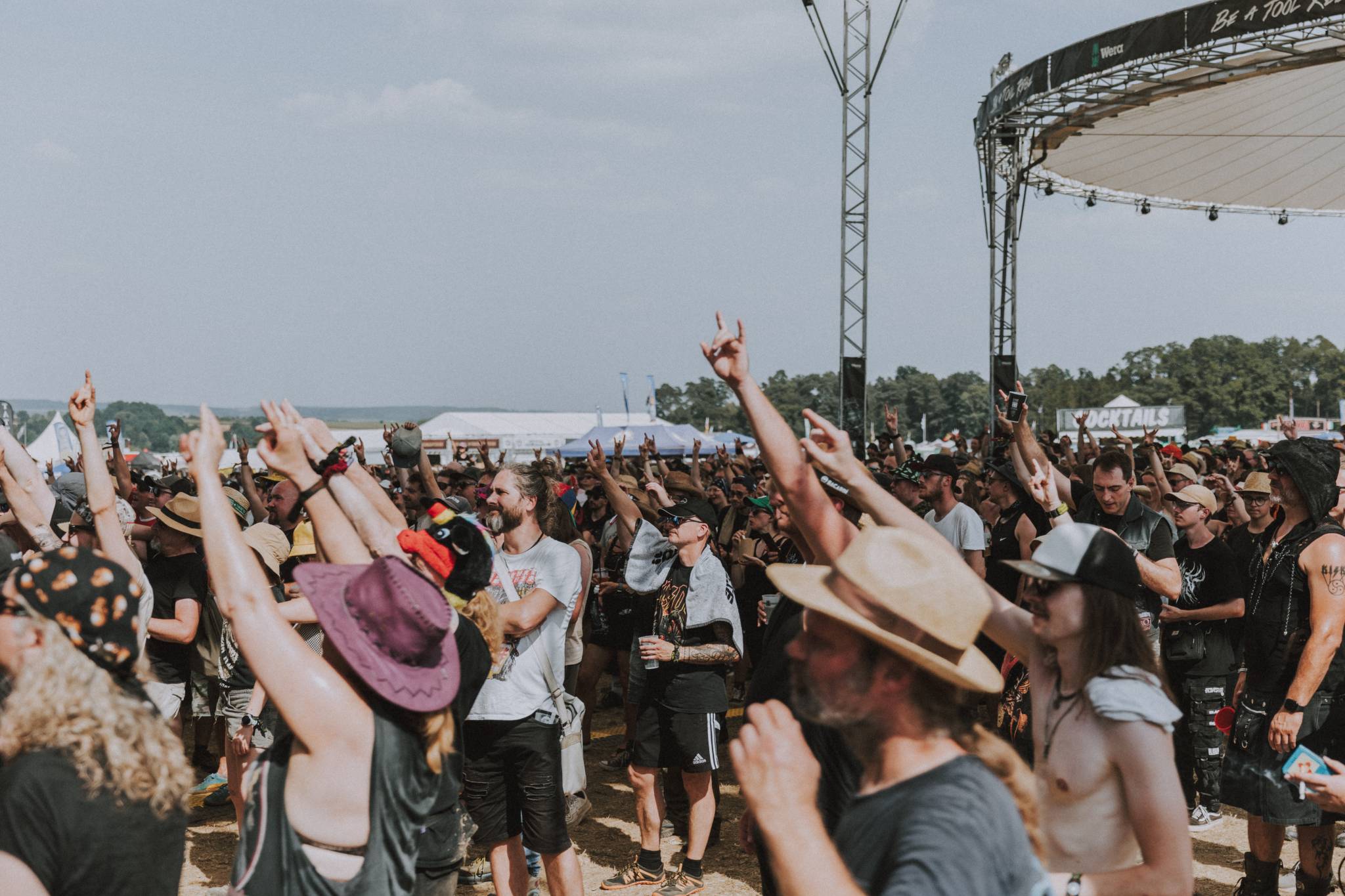 Bild vom Liveauftritt der Band Arctis beim Summer Breeze 2025