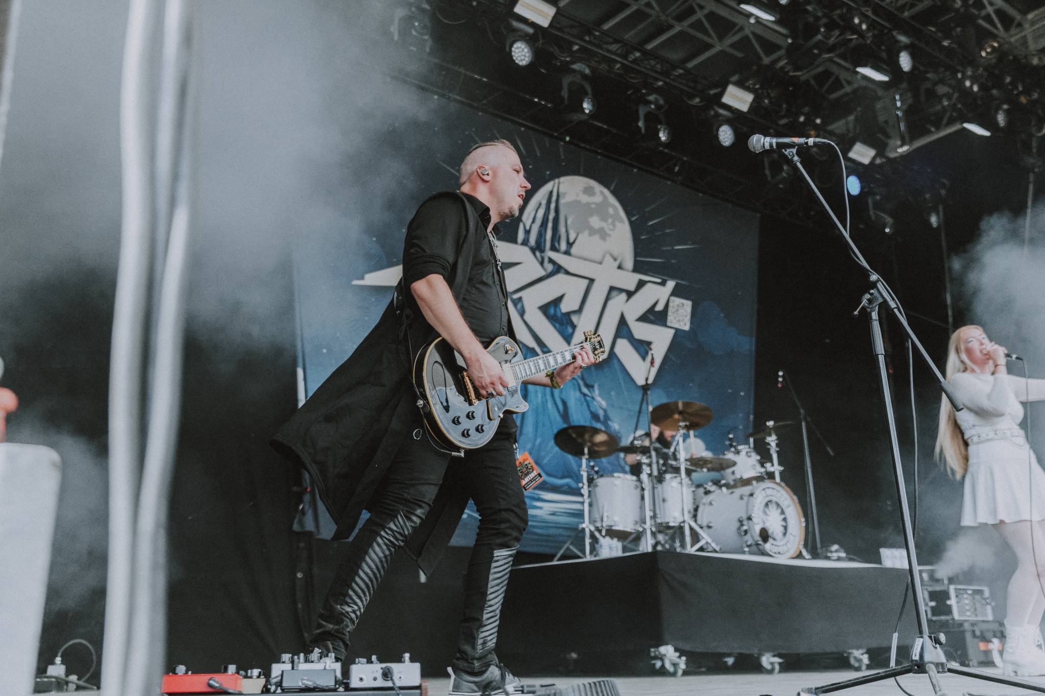 Bild vom Liveauftritt der Band Arctis beim Summer Breeze 2025