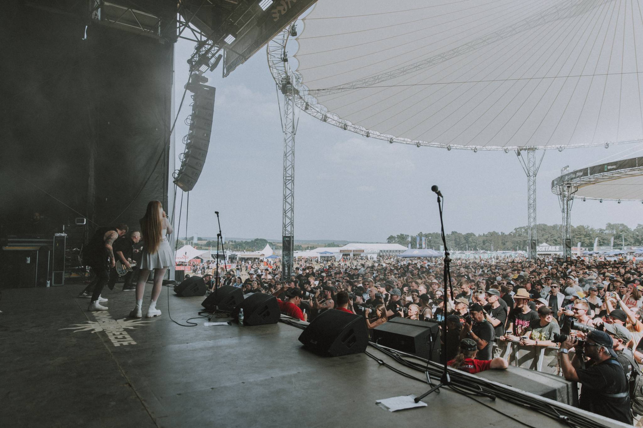 Bild vom Liveauftritt der Band Arctis beim Summer Breeze 2025