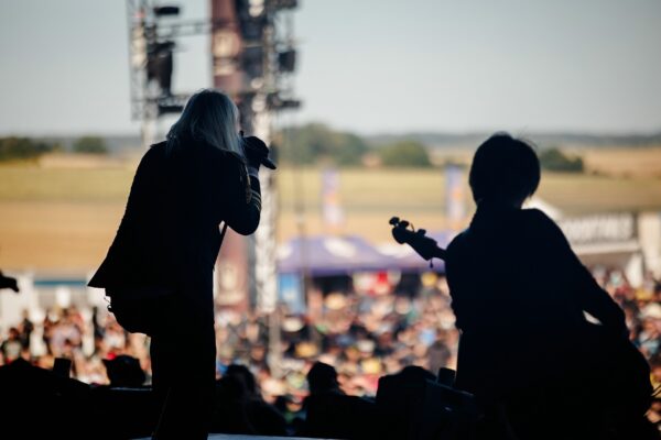 Kim Dracula - Seifenblasen vor der Main Stage