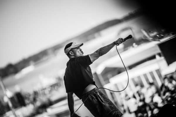 SPEED - breitbrüstige Hardcore-Wände